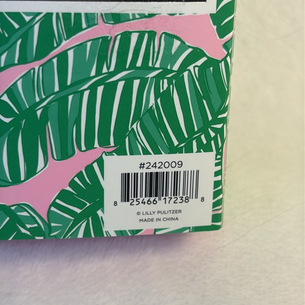 Lilly Pulitzer “Let’s Go Bananas” charging cord - Picture 3 of 3